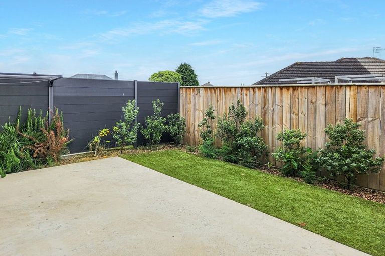 Photo of property in 37 Pipi Place, Levin, 5510