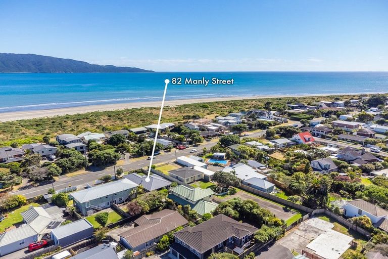 Photo of property in 82 Manly Street, Paraparaumu Beach, Paraparaumu, 5032