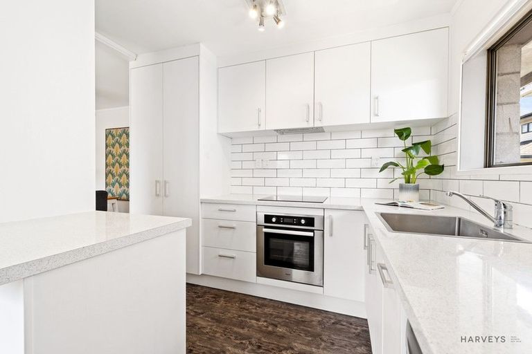 Photo of property in 56 Te Atatu Road, Te Atatu South, Auckland, 0610
