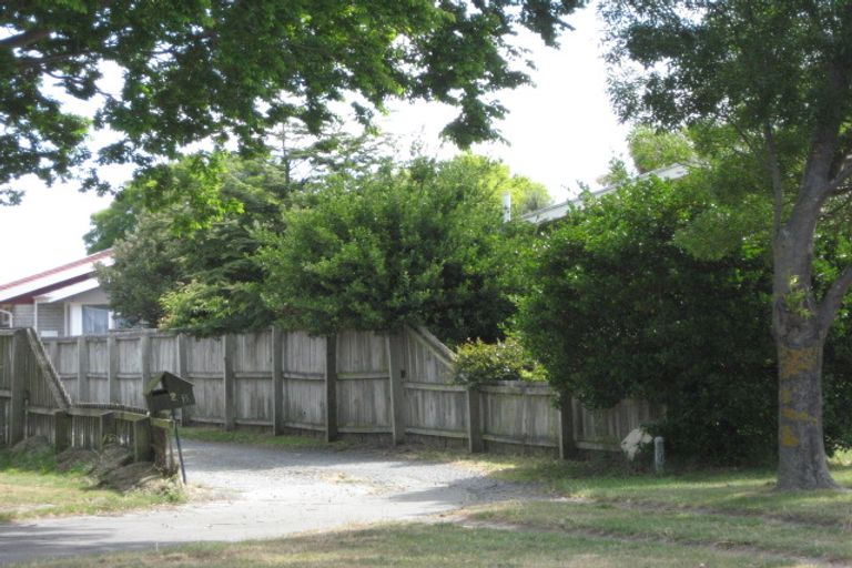 Photo of property in 2b Curzon Place, Parklands, Christchurch, 8083