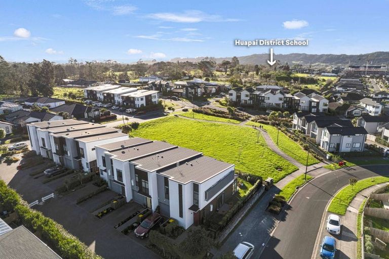 Photo of property in 13b Nellie Drive, Kumeu, 0810