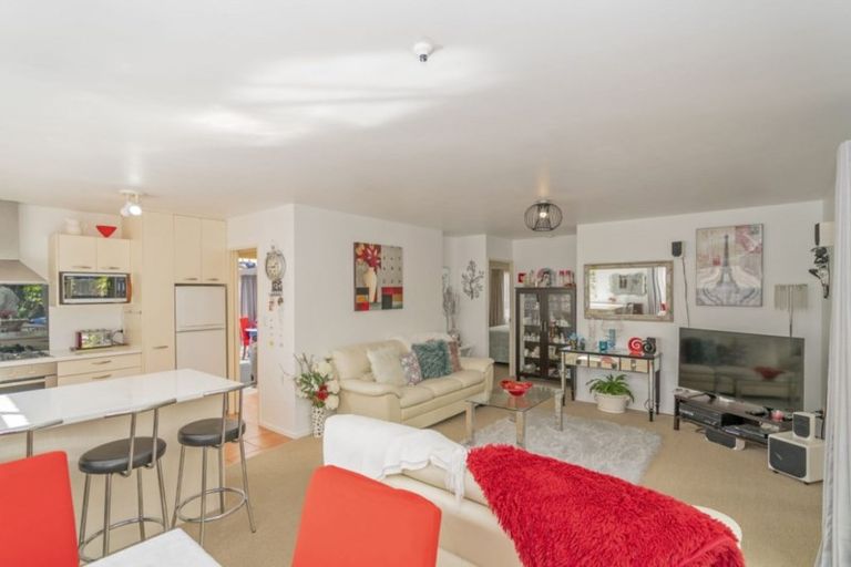 Photo of property in 20a Nicholas Avenue, Whitianga, 3510