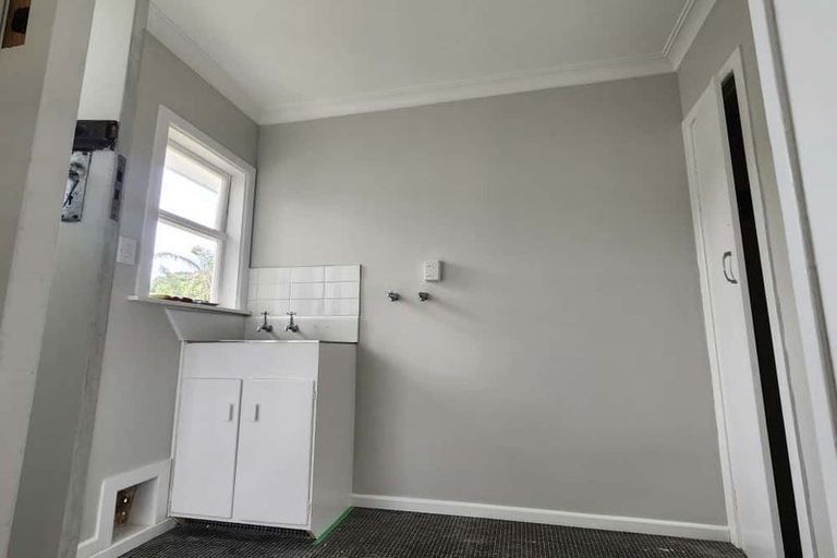 Photo of property in 6 Gray Avenue, Paraparaumu Beach, Paraparaumu, 5032