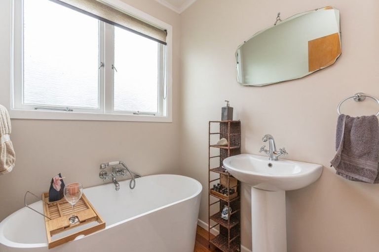 Photo of property in 1 Fairview Terrace, Paeroa, 3600