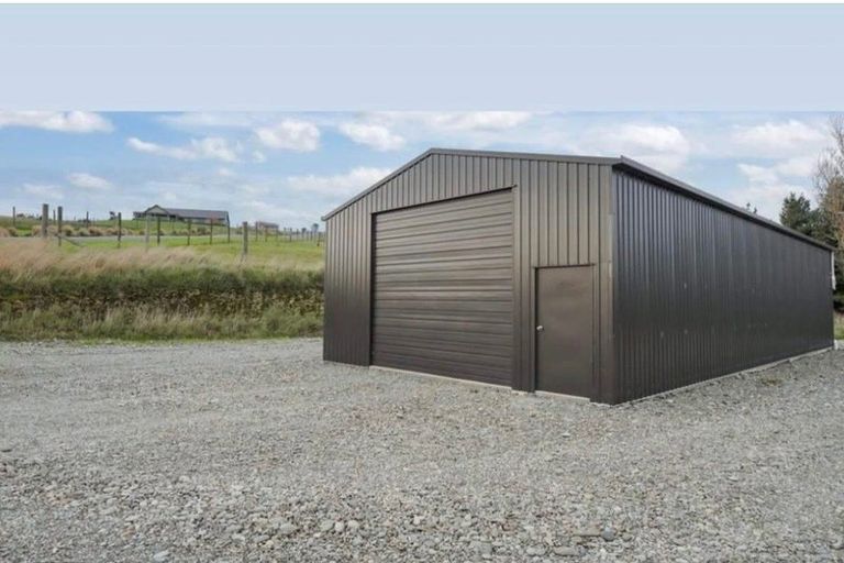 Photo of property in 1521 Dipton Winton Highway, Centre Bush, Winton, 9782