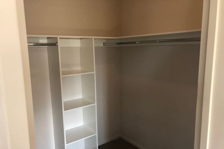 Photo of property in 13 Bushpark Place, Flat Bush, Auckland, 2016