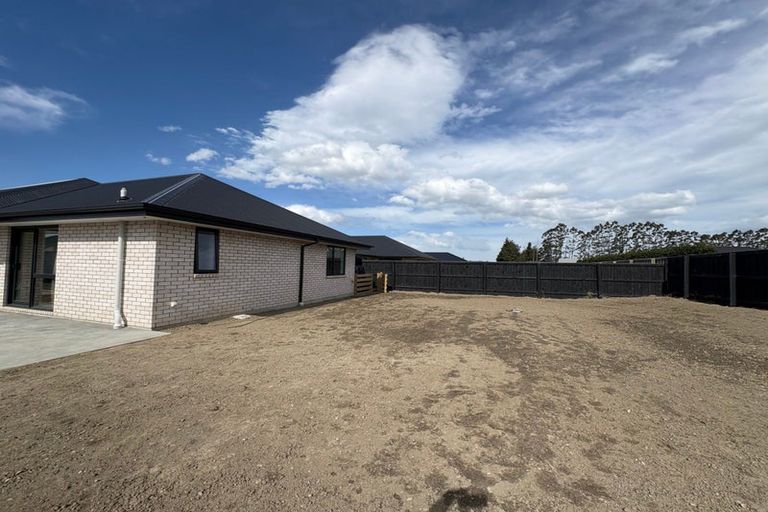 Photo of property in 37 Eric Crozier Road, Darfield, 7510