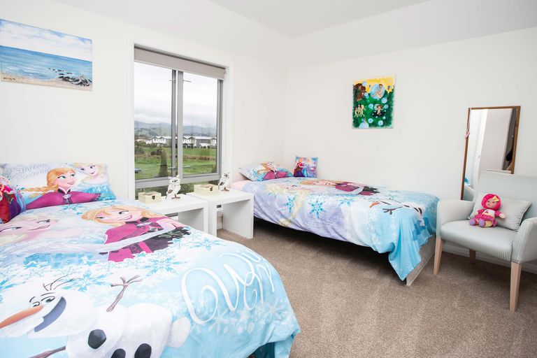 Photo of property in 23a Somerville Crescent, Aidanfield, Christchurch, 8025