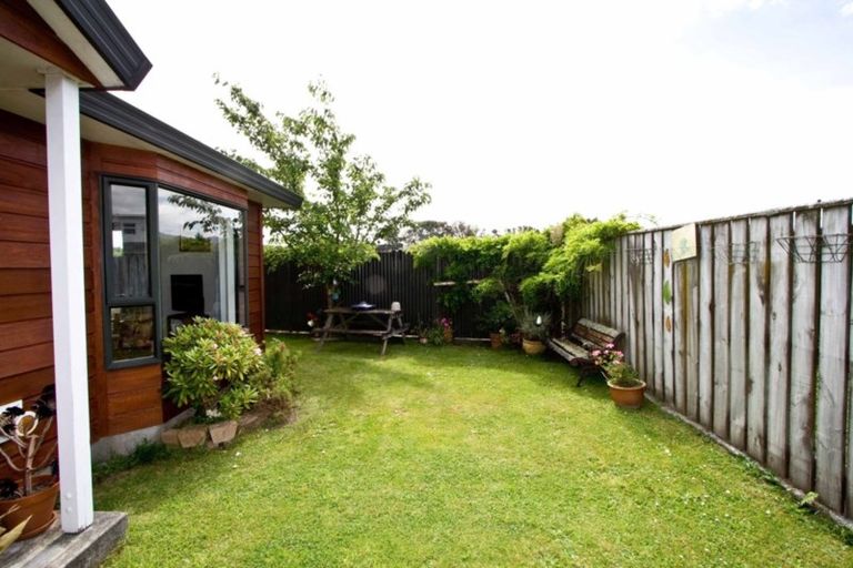 Photo of property in 35a Awamutu Grove, Waiwhetu, Lower Hutt, 5010