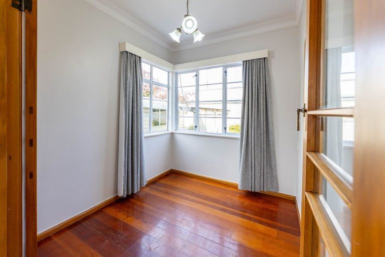 Photo of property in 15 Kauri Street, Roslyn, Palmerston North, 4414