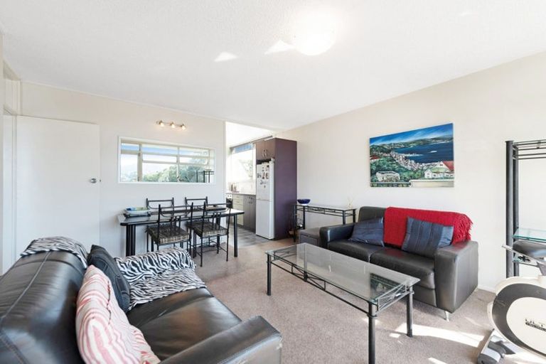 Photo of property in 2e/145 Ohiro Road, Brooklyn, Wellington, 6021