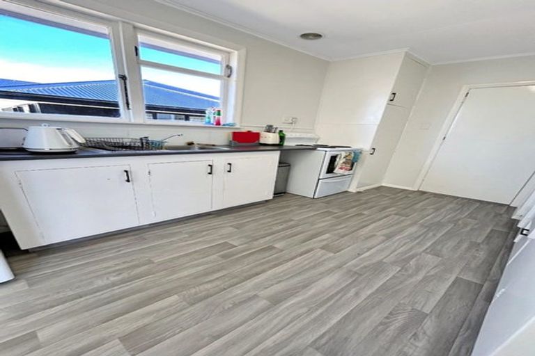 Photo of property in 16 Sherwill Street East, Feilding, 4702