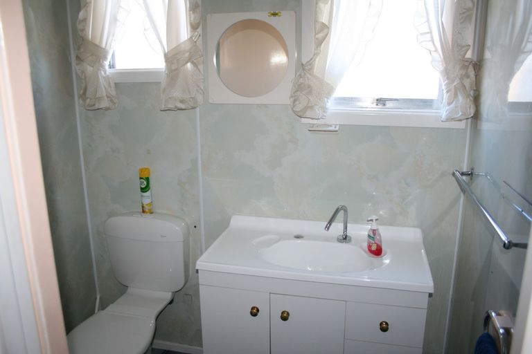 Photo of property in 9 Ruataniwha Road, Twizel, 7901