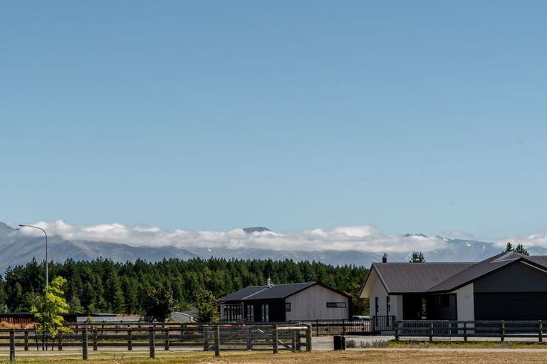 Photo of property in 16 Temple Drive, Twizel, 7901