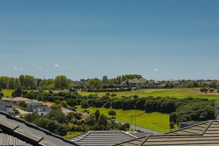 Photo of property in 4 Kiwa Crescent, Gulf Harbour, Whangaparaoa, 0930