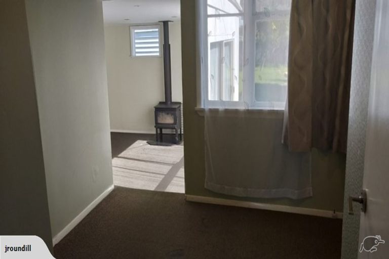 Photo of property in 18 Homedale Road, Wainuiomata, Lower Hutt, 5014