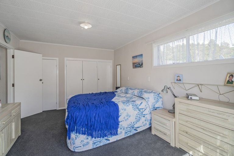 Photo of property in 1 Kawakawa Road, Whitianga, 3510