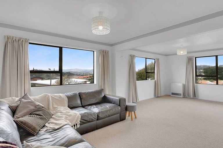 Photo of property in 10 The Mainsail, Whitby, Porirua, 5024