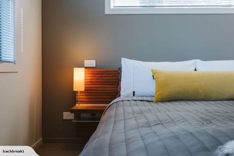 Photo of property in The Strand, 8/16 Ronald Street, Strandon, New Plymouth, 4312