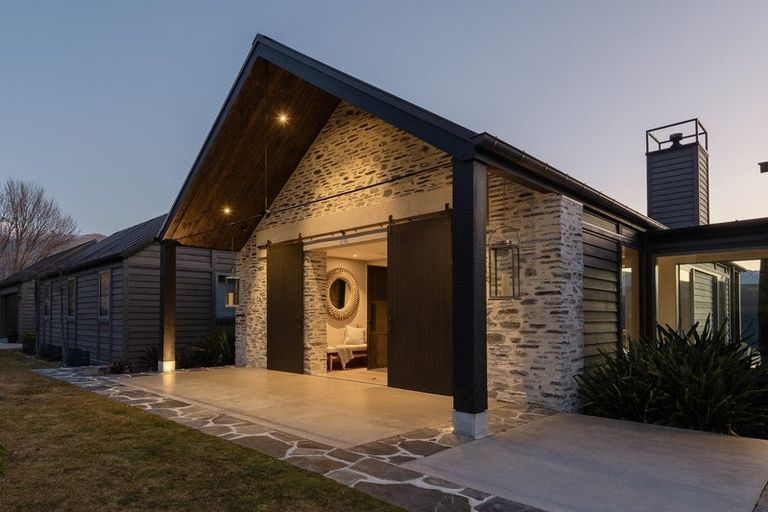 Photo of property in 10 Wilding Road, Lake Hayes, Queenstown, 9371