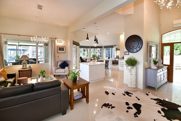 Photo of property in 54 Pinetone Road, Kumeu, 0892