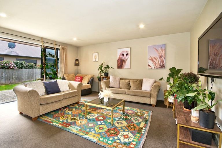 Photo of property in 7 Haddow's Place, Lake Hayes, Queenstown, 9304