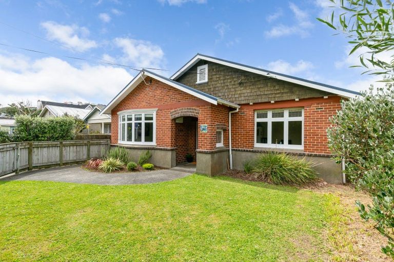 Photo of property in 181 The Parade, Island Bay, Wellington, 6023