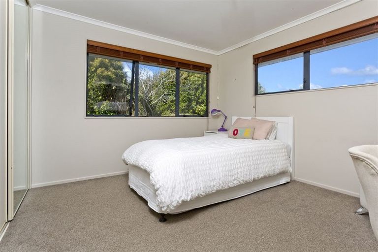 Photo of property in 21a Cliff Road, Torbay, Auckland, 0630
