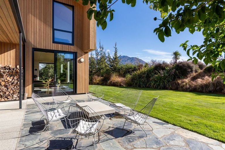 Photo of property in 3 Torridon Court, Jacks Point, Queenstown, 9371