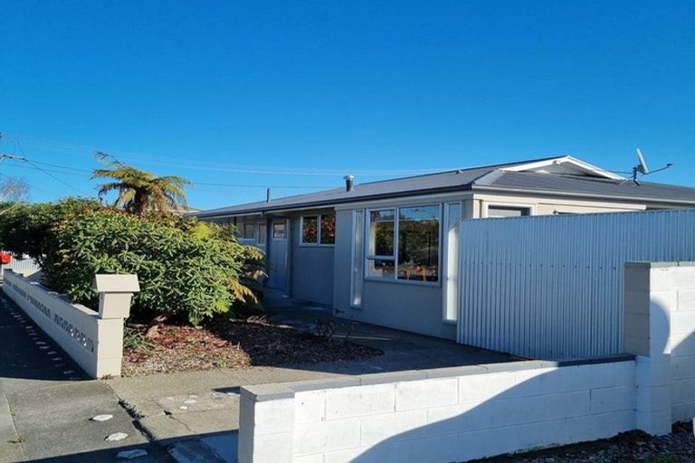 Photo of property in 2- 2 Gascoigne Street, Riversdale, Blenheim, 7201