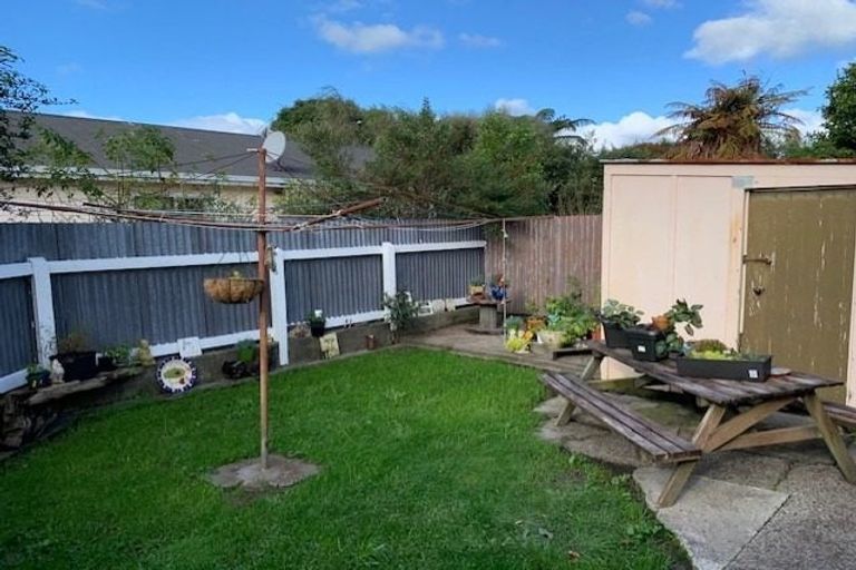 Photo of property in 29-31a Peel Street, Westport, 7825