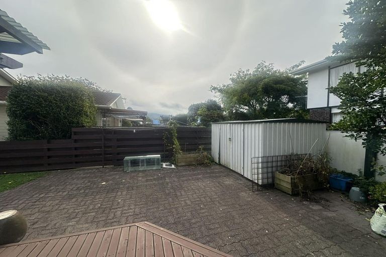 Photo of property in 2 Mcenroe Grove, Naenae, Lower Hutt, 5011