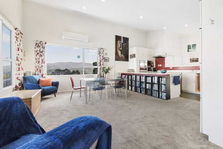 Photo of property in 5 Rydal Place, Southgate, Wellington, 6023