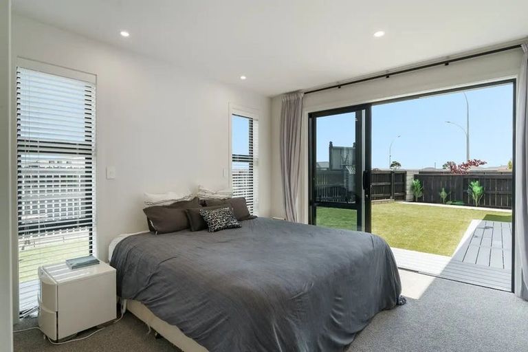 Photo of property in 3 Royal Crescent, Papamoa, 3118