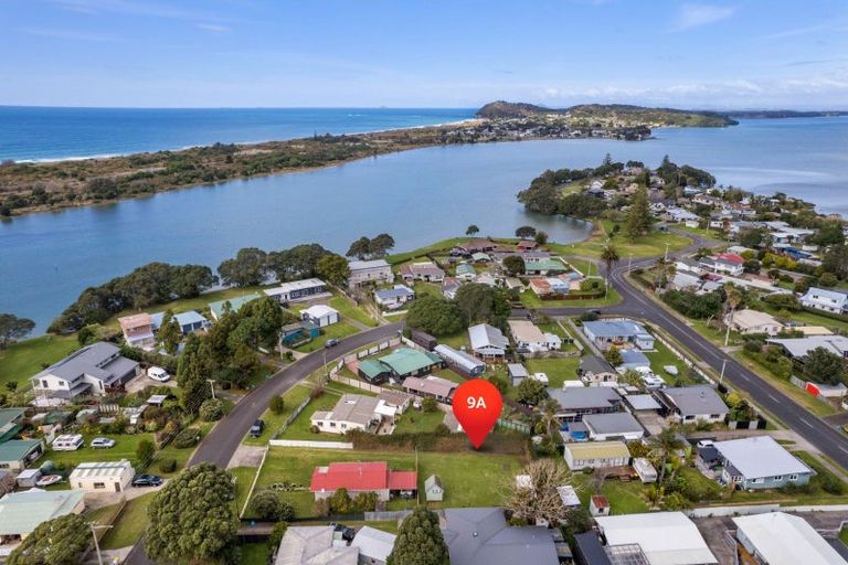 Photo of property in 9a Roretana Drive, Athenree, Waihi Beach, 3177