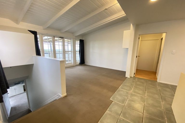 Photo of property in 64 Manuka Road, Glenfield, Auckland, 0629