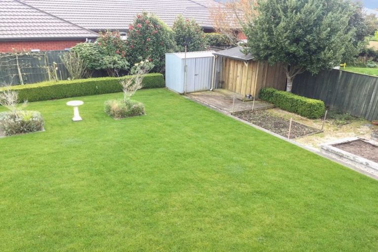 Photo of property in 4 Caroline Way, Northwood, Christchurch, 8051