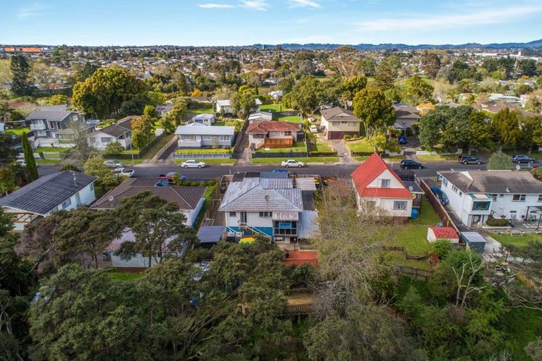 Photo of property in 70 Helena Street, Massey, Auckland, 0614