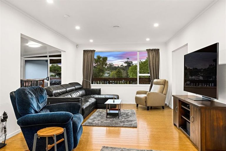 Photo of property in 22 Helena Street, Massey, Auckland, 0614