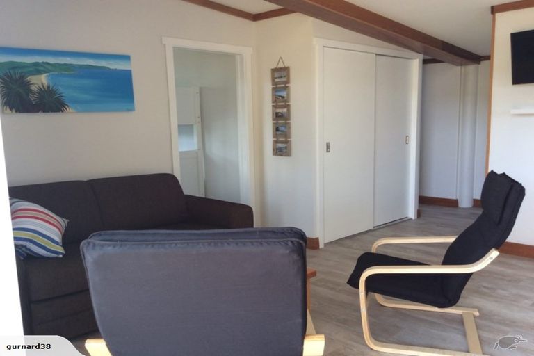 Photo of property in 38 Airini Road, Waimarama, Havelock North, 4294