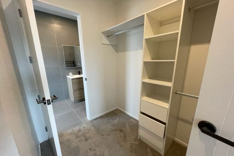 Photo of property in 17 Pilot Drive, Hobsonville, Auckland, 0616