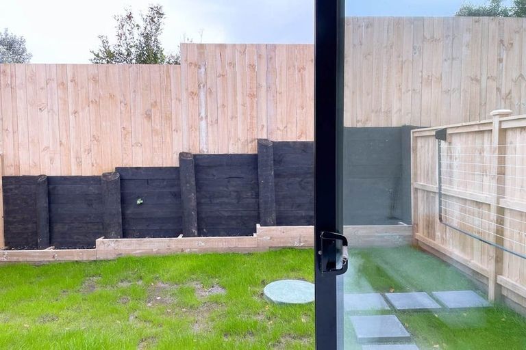 Photo of property in 9/55 Patons Road, Howick, Auckland, 2014