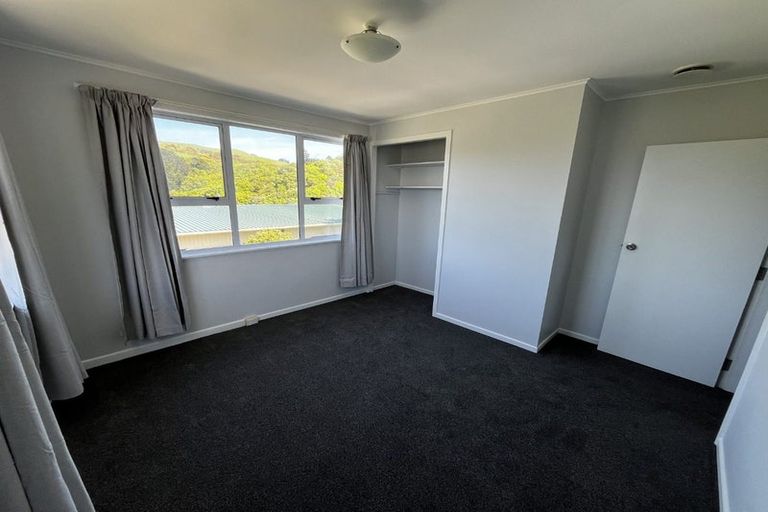 Photo of property in 25 Hiwi Crescent, Titahi Bay, Porirua, 5022