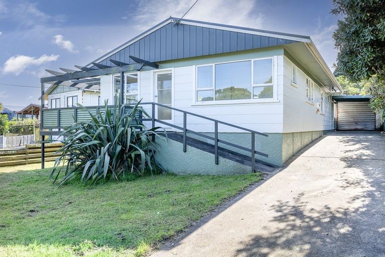 Photo of property in 7 Bayly Street, Baylys Beach, Dargaville, 0377