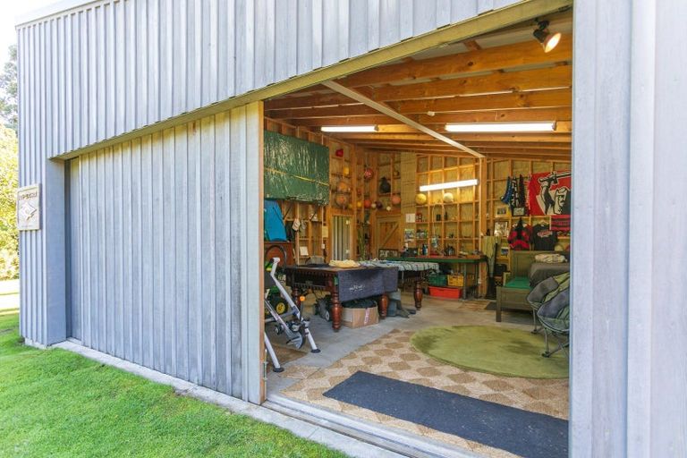 Photo of property in 7 Pye Place, Hot Water Beach, Whitianga, 3591