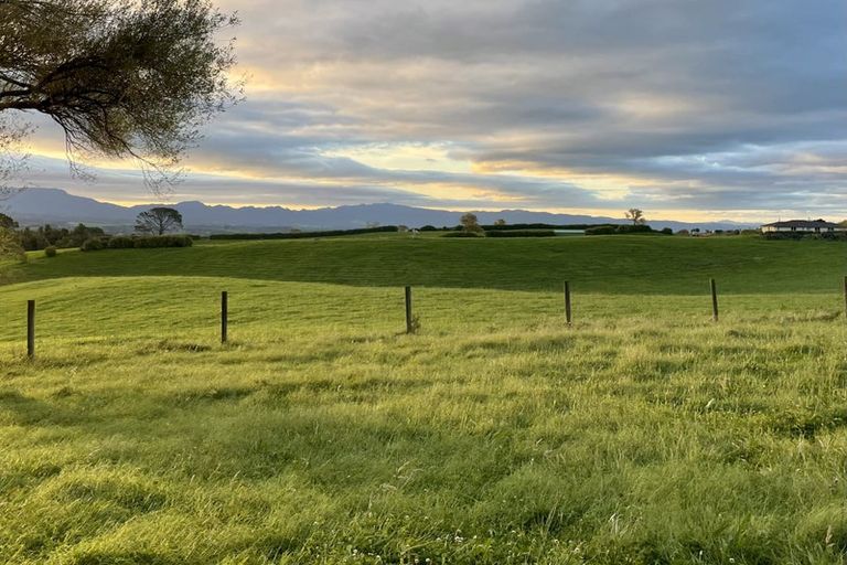 Photo of property in 12b Waiata Road, Wairoa, Tauranga, 3176