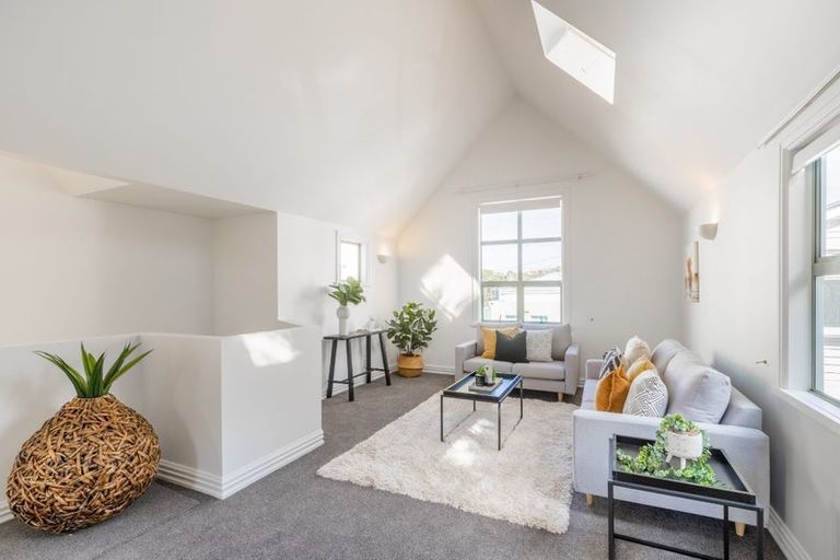 Photo of property in 50d Tanera Crescent, Brooklyn, Wellington, 6021