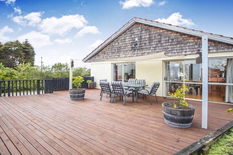 Photo of property in 89 Roberts Road, Te Atatu South, Auckland, 0610