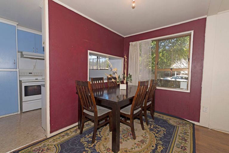 Photo of property in 3 Glucina Place, Glen Eden, Auckland, 0602