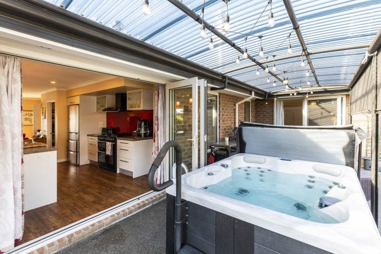 Photo of property in 16c Crown Close, Prebbleton, 7604